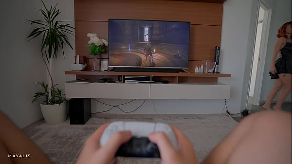 I Wished My Step Sister A Happy Birthday And Filled Her Pie With Cum