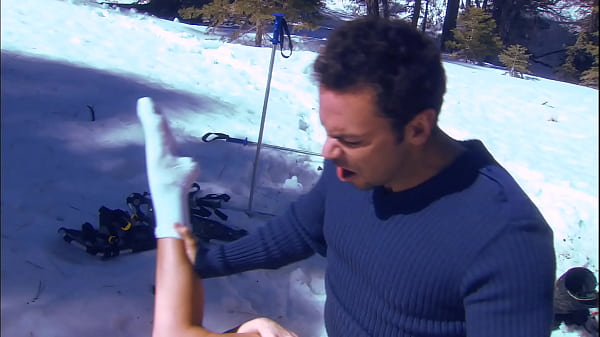 Brunette milf Eve Lawrence fucking on snow