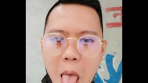 Looking for asia girls or any white girl interested to book me and to feel my spice romance Thumbnail