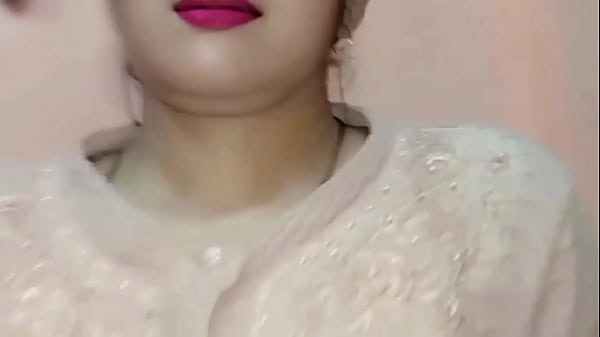 Irmã e irmão de verdade fazem sexo atrás dos pais, vídeo de sexo hindi sem cortes em Full HD
