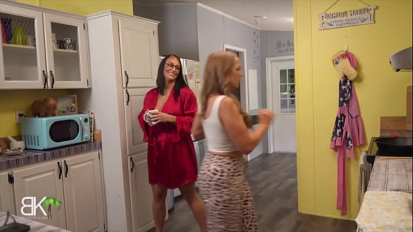 Return Of The Melons! StepSisters Fuck It Out - Part1of6