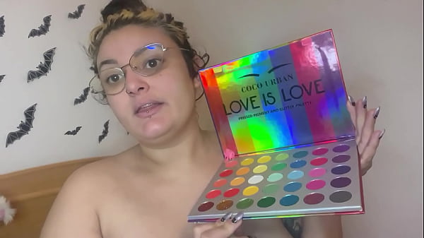 FETISH TOPLESS MAKEUP ..CUTE KITTEN MAKE UP SWEET GIRL