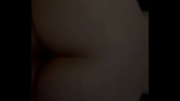 Brittany Britt mostrando como ela gosta por trás