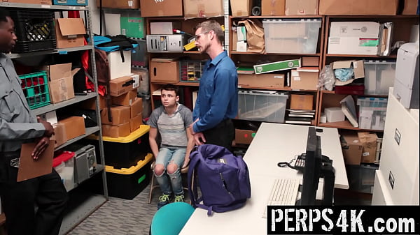Gay Guard Observes Twink Sneaking Unpurchased Merchandise Into His Backpack – Perps4k