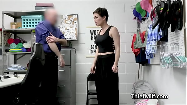 Short hair MILF pilfer fucked at the office