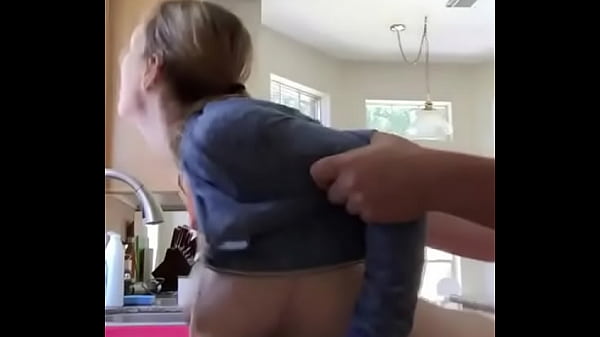 Eu gosto de ser fodida na cozinha