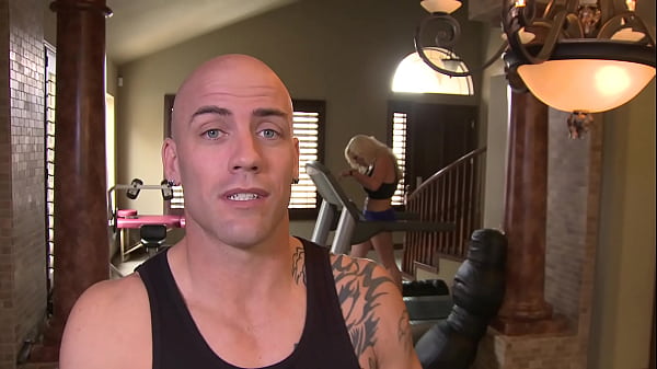 Stacked Blonde Cutie Dayna Vendetta Getting Fit and Getting Fucked