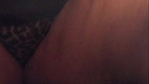 MI ESPOSA CONDUCIENDO MOSTRANDO PANTIES