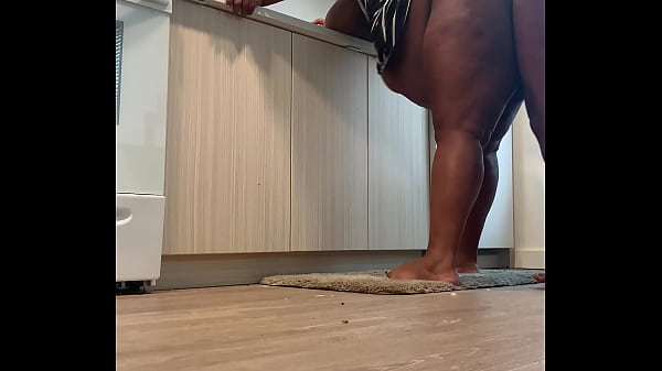 She didn’t wash the dishes so I pounded her until I cum