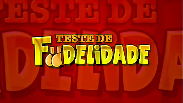 Peguei meu personal comendo a prima peituda na academia