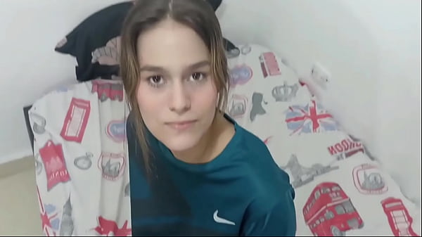 Encontro minha meia-irmã de calcinha, tiro e fodo a buceta dela HISTÓRIA COMPLETA