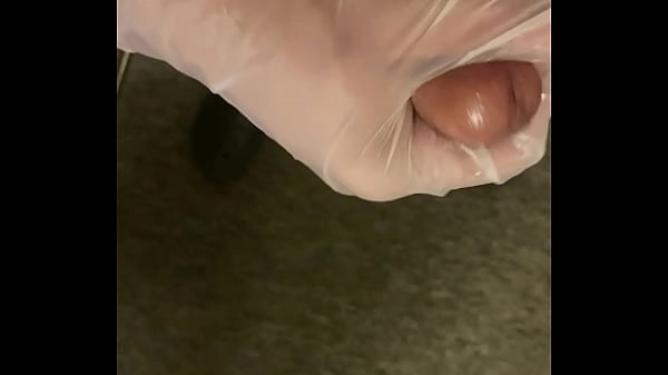 Honcho rubbing one out before getting the real deal Thumbnail