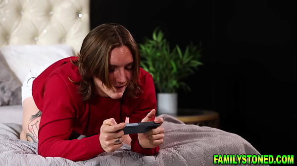 Sophia Sterling gives her stepbro Axel Haze supply of smelly panties with each chore he does for his little stepsis