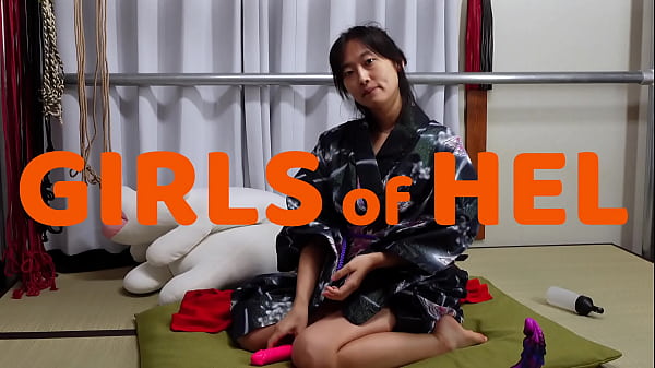 Japanese rope bondage and magic wand playtime