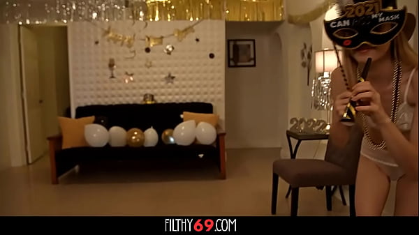 Petite babe fucked by her black roommate – Jessica Marie