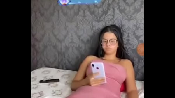 does anyone know her? What is her name? Thumbnail