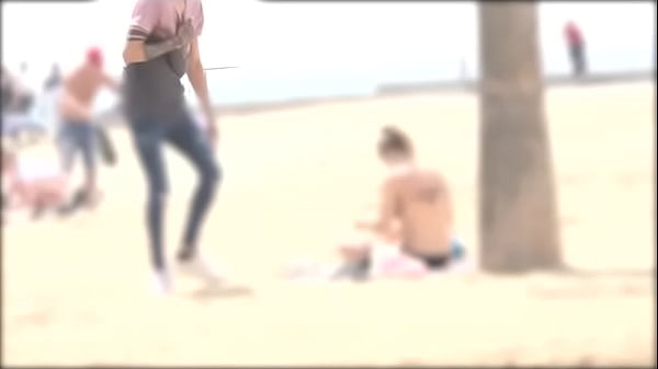 He proves he can pick any girl at the Barcelona beach