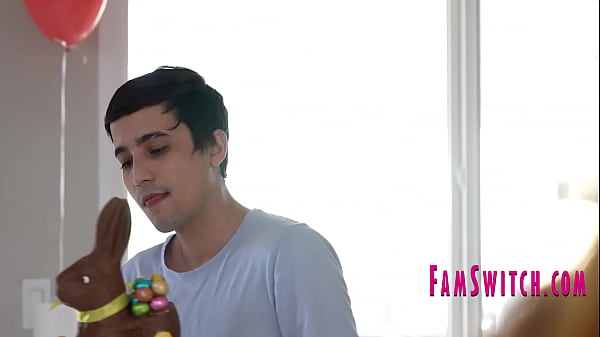 Swap Family Has One Rule For Ownership: Lick It
