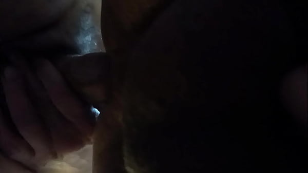 Follandome el culo de un amigo