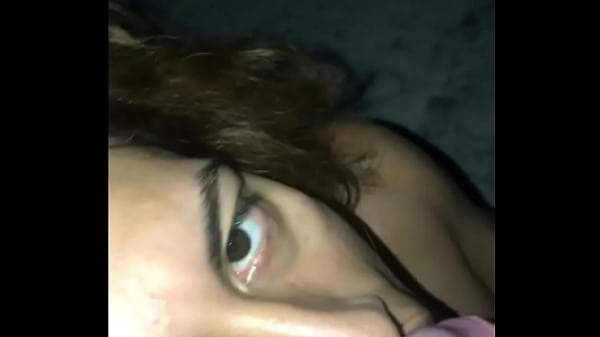 Chupando pau no terraço do estacionamento