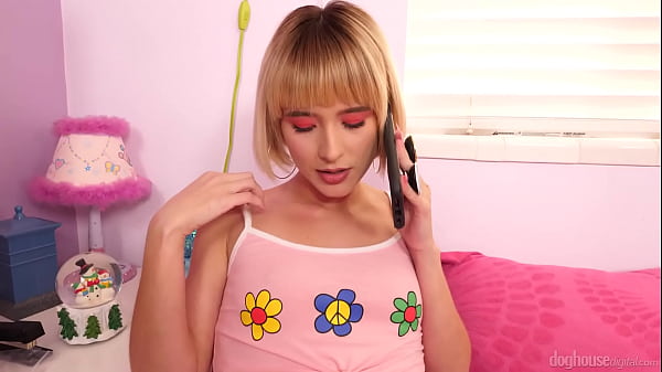 Horny Jessie Saint Lets Her Cherry Stepbrother Drill Her Twat & Give Her A Internal cumshot – DOG HOUSE