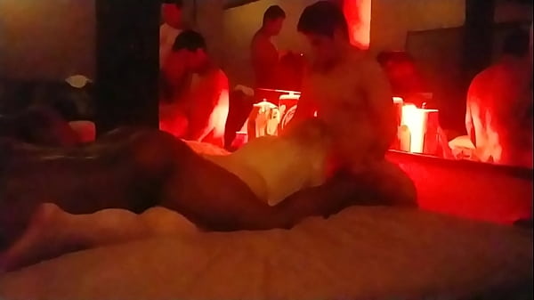 JyLynn in action at a club