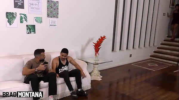 Candidata a Musa do bumbum guloso Pamela Santos Liberou o cuzinho e DP a vontade para os jurados sem camisinha - Com Jack Kallahari, Vinny Burgos [Trailer]