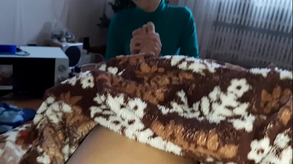 While the masseuse was giving me a massage on my feet, I masturbated and finished - Lesbian Illusion Girls