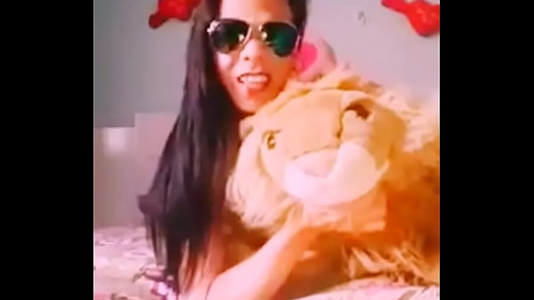 Sunny Leone Liebt Große, Spritzende Schwänze Sunny Leone Liebt Große, Spritzende Schwänze