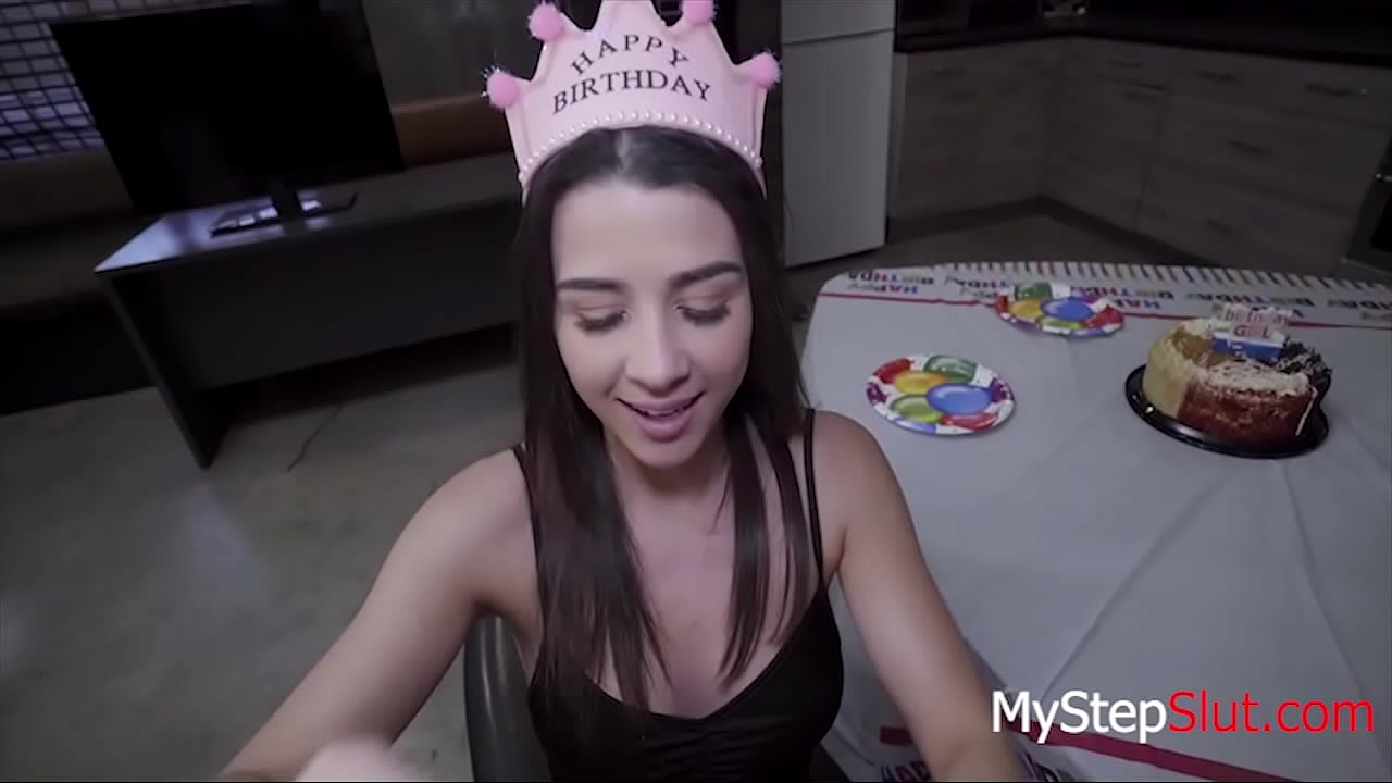 Footfetish
 's Lil Princess And Her 18th Birthday Fuck- Kylie Rocket XXX TV - Xxxtv.pro