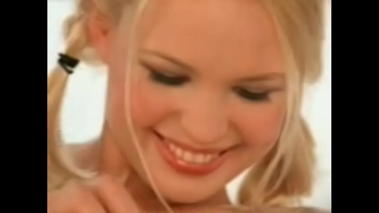 Желідегі томпақ қыздардың қатысуымен порно видео