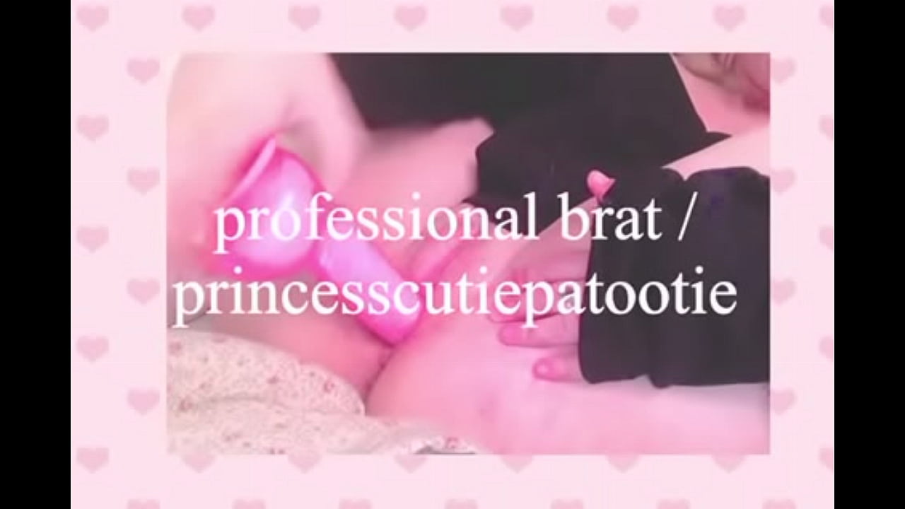 4some
 teen webcam model princesscutiepatootie plays with dildo and rubs her pretty pink pussy then gets shy XXX Videos Porn & Jav - Qhentai.net