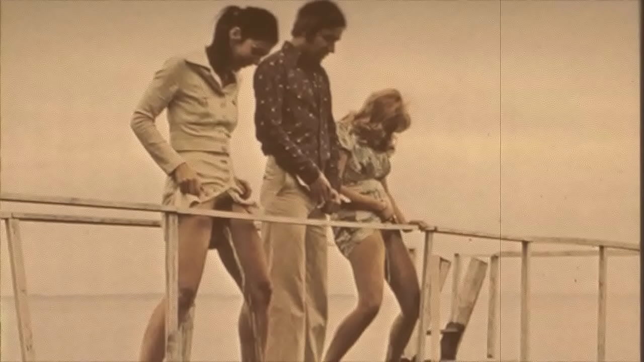 Yalangoch yapon ayollarining yaqindan surati