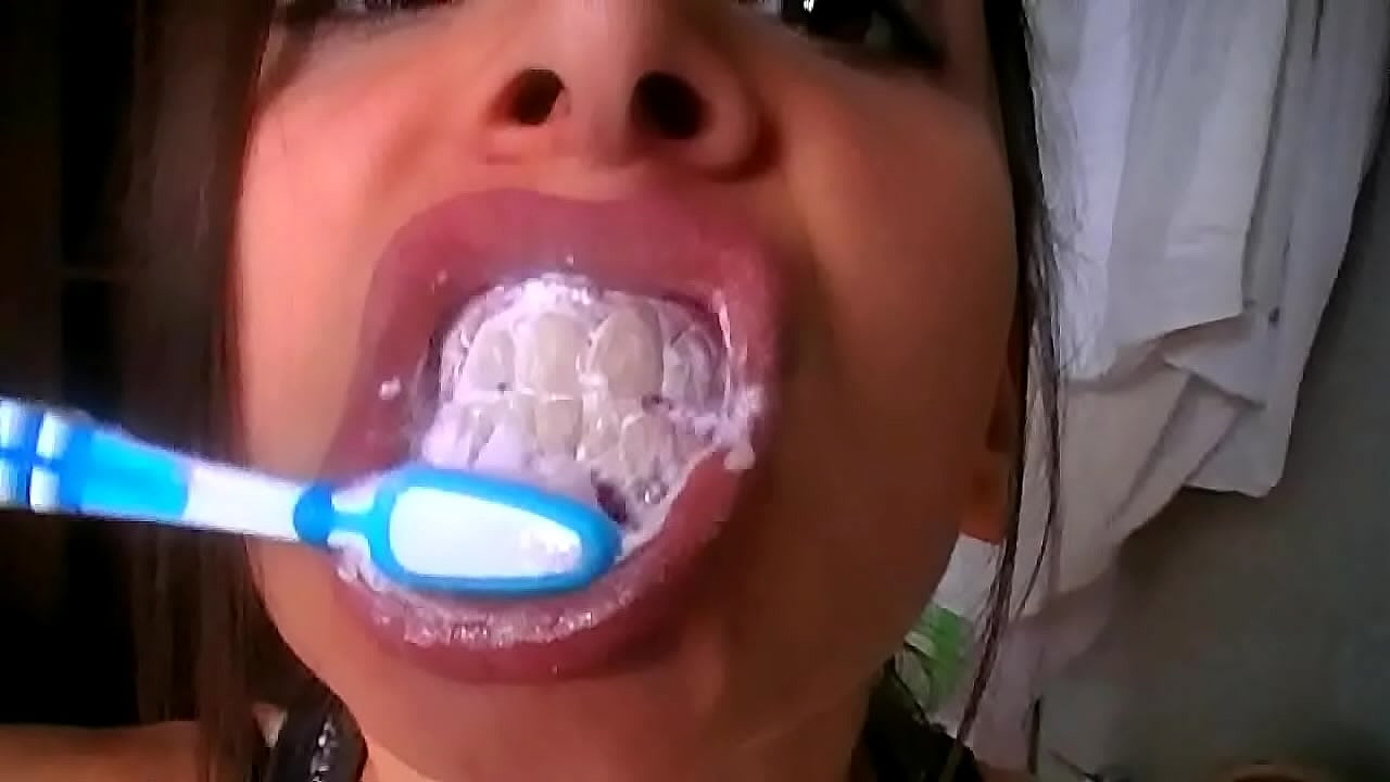 Toothpaste porn