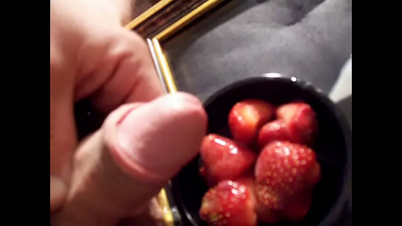 STRAWBERRY GLAZING.MOV