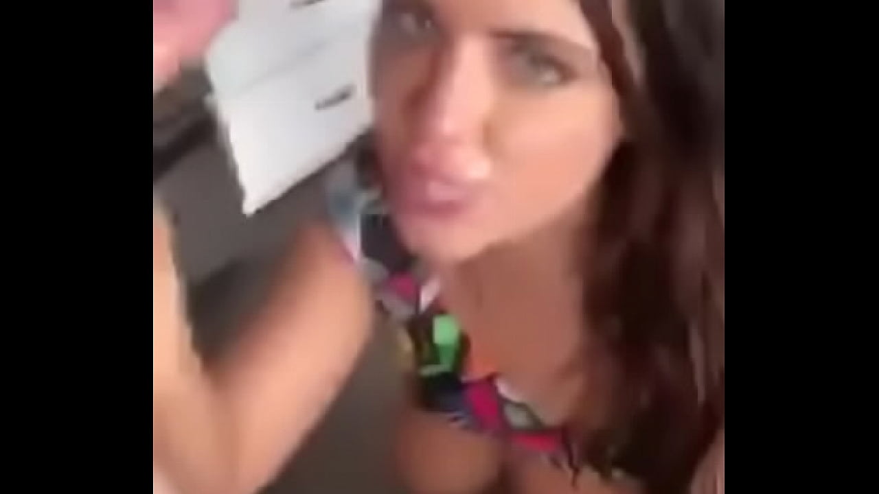 Mulher fazendo sexo gostoso caseiro Gozando na calcinha da tia gostosa
