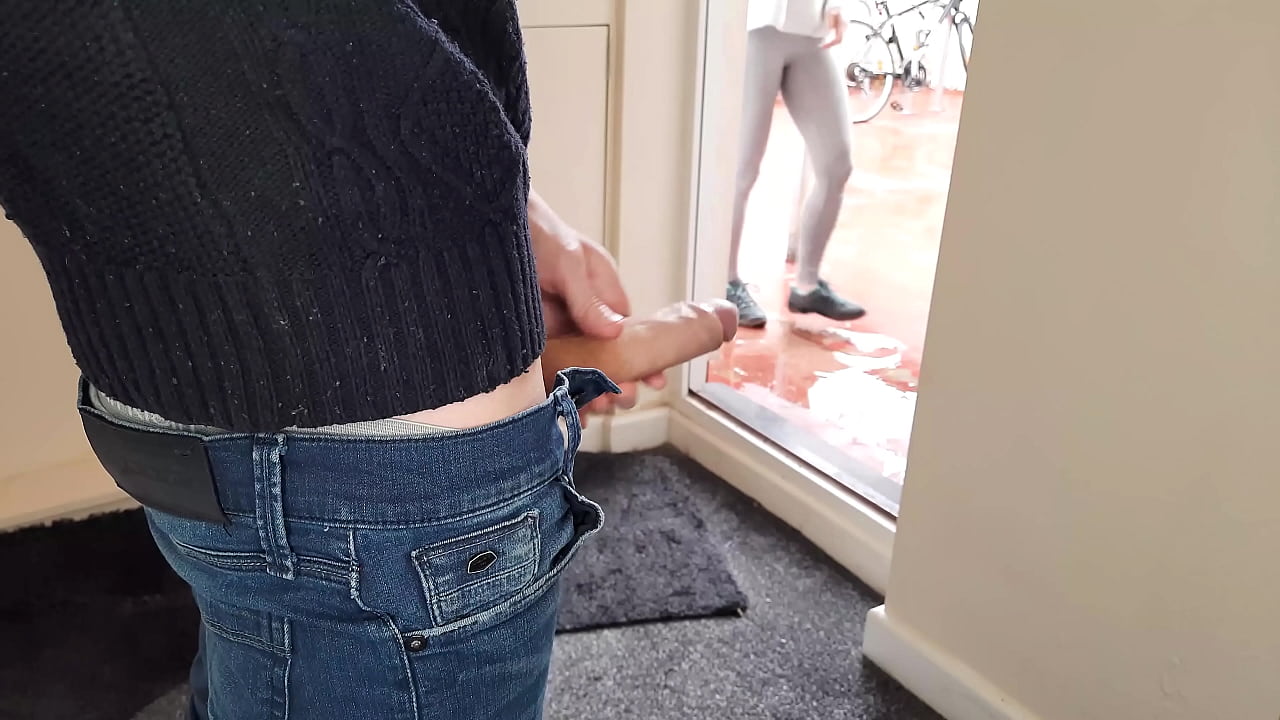 Public Dick Flash Neighbor was surprised to see a guy jerking off but helped him cum (cum hater)