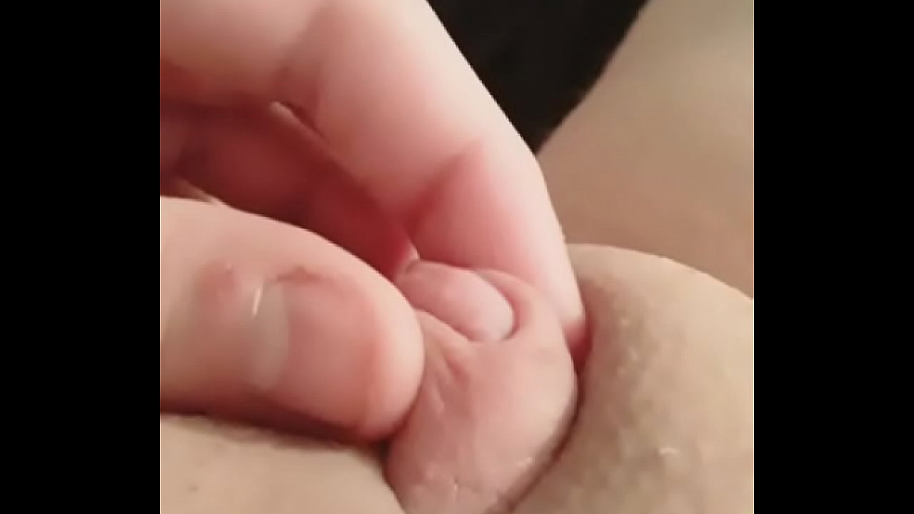 Jerking Large Clitoris Jerking Large Clitoris