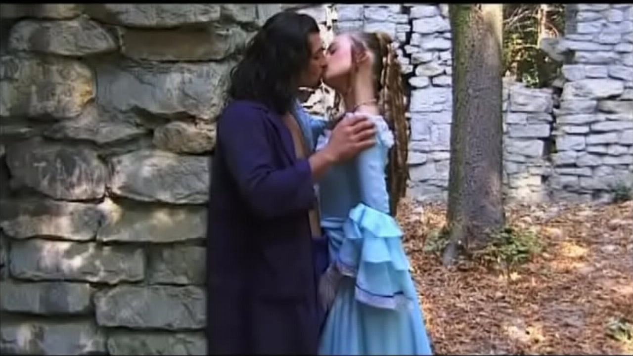 Renaissance Sex with Inga and Karina - XVIDEOS.COM