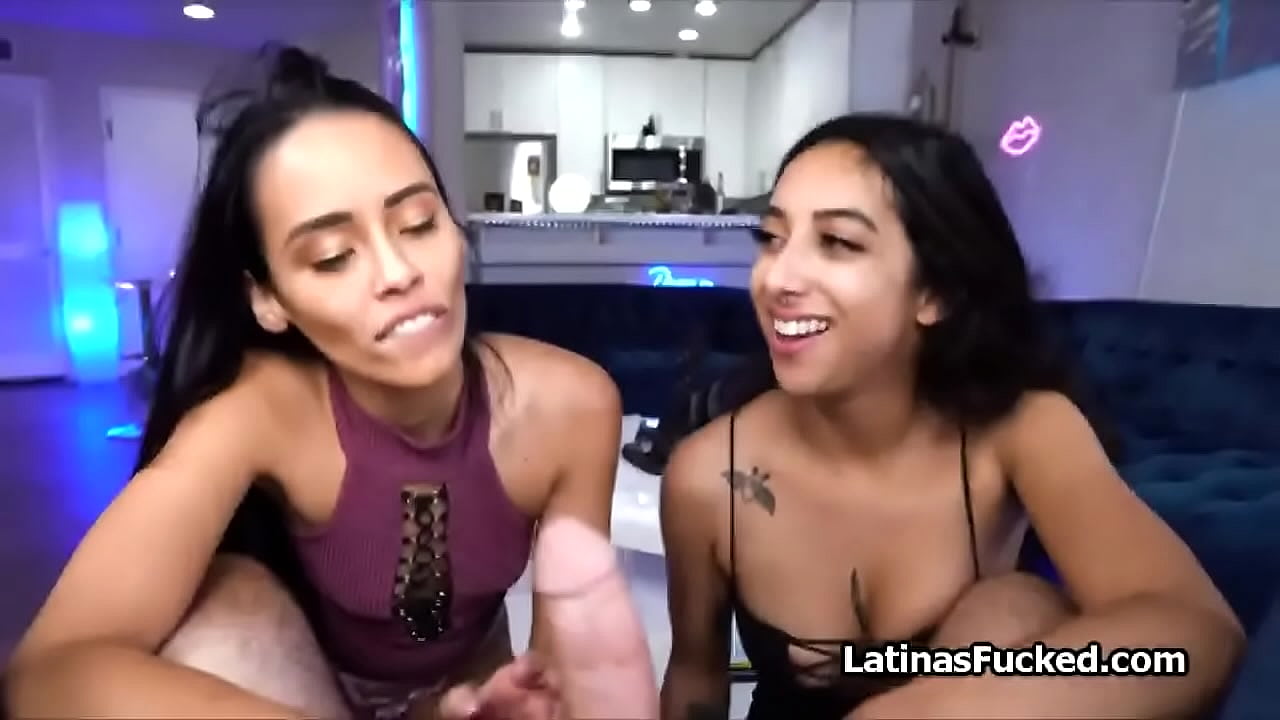 Cheat
 Fucking two Latina girlfriends at once and filming it Top Sex Videos - Sex.hentaimoon.net