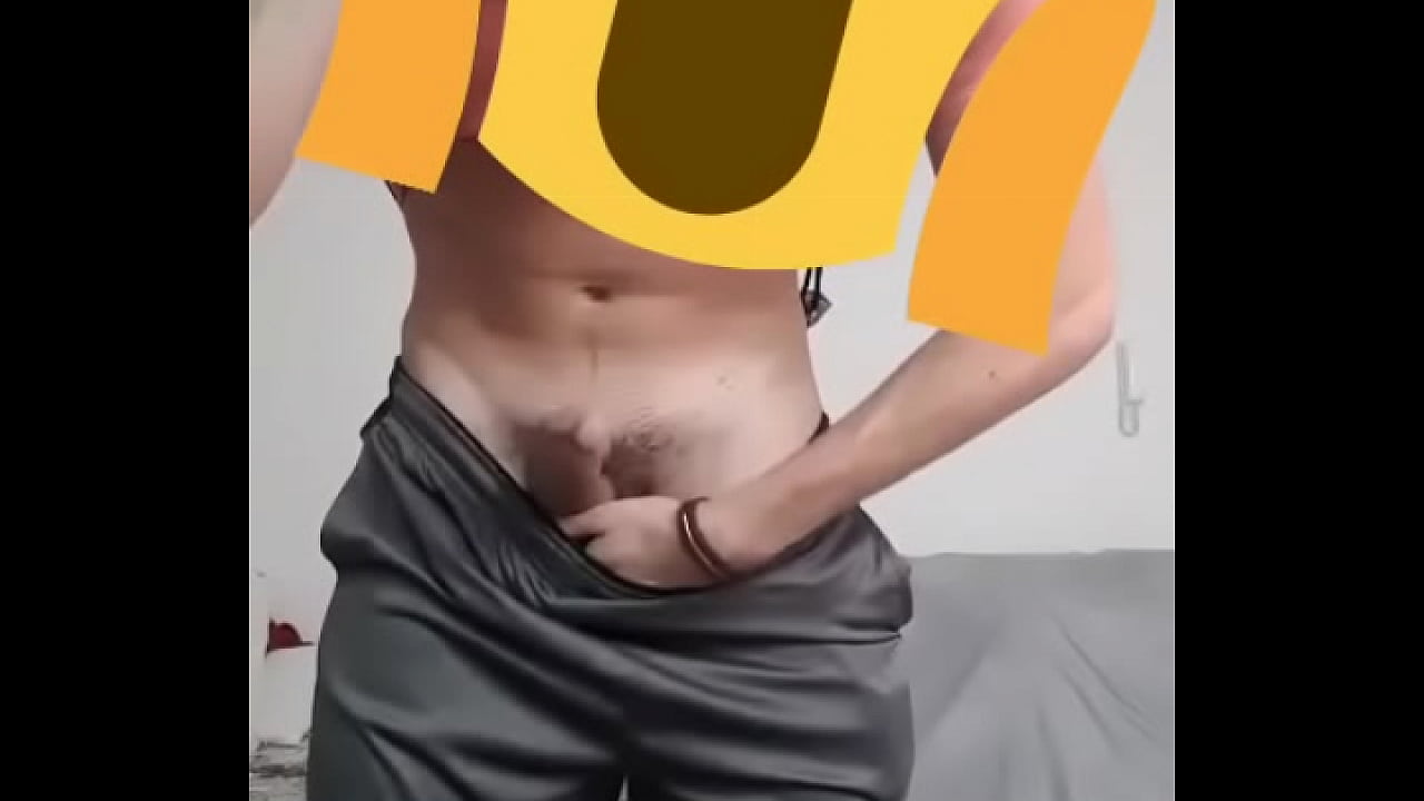 Me hize pasar por mujer y le saque el pack a este rico chico - XVIDEOS.COM