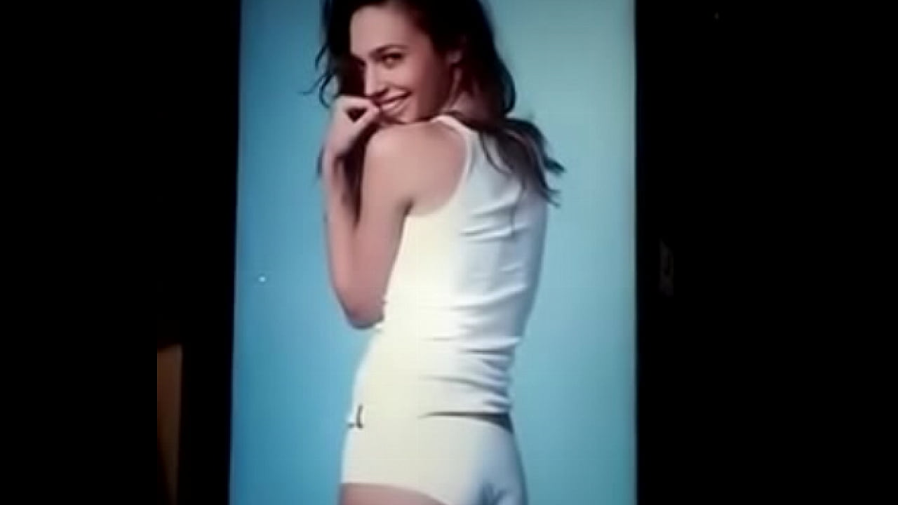 Tribute Cum Gal Gadot