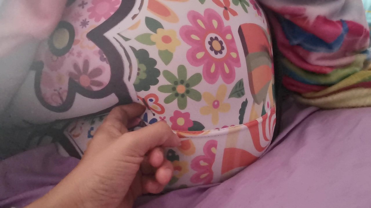 Mein Mitbewohner fickt meine Schwester Mein Mitbewohner fickt meine Schwester