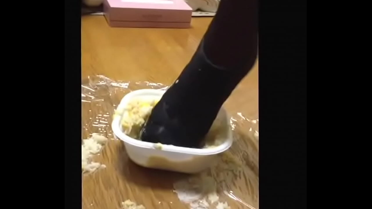 Asian girl fucked in big bowl of rice xxx