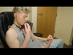 - British Guy Dirty Talking To His Girl On The Phone While He Wanks