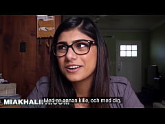  - MIA KHALIFA - Min pojkvän låter mig inte ha en trekant, så jag hade sex med två svarta män