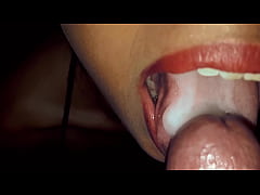  - recopilacion de corridas en la boca y tragadas se semen de hermanastra pervertida