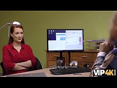  - VIP4K. Buxom Ingwer wird beim Casting von Agent hart gefickt