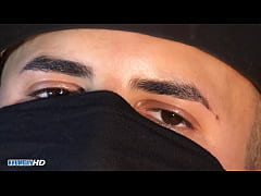  - Male masturbator to str8 arab guy serviced in spite of himself!