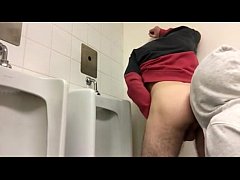  - 2 guys fuck in public toilets